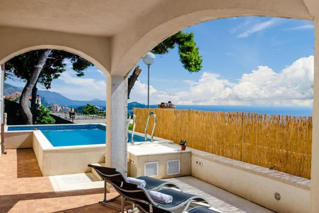 Wave N' Sea Apartment With A Private Pool Дубровник Екстер'єр фото